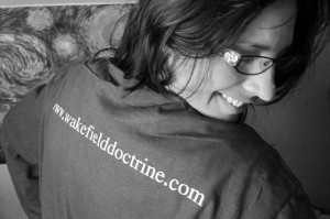 Friend of the Doctrine Cyndi Calhoun stylin in a DocTee  ...step on over to www.pictimilitude.com  an say hidy